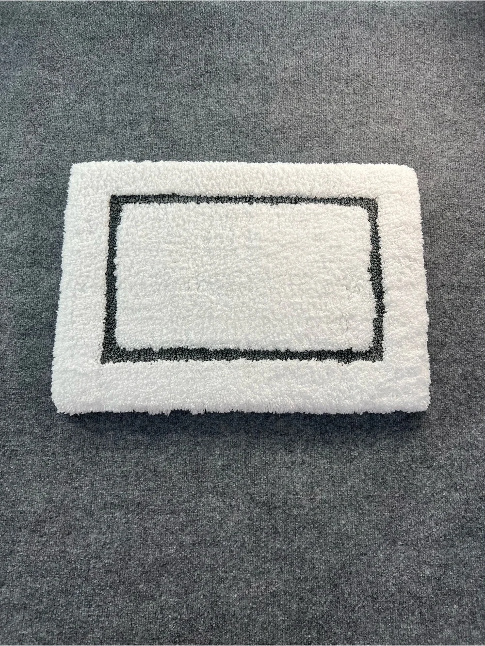 Pottery Barn White Gray Plush Memory Foam Bath Rug Mat Size 18x25